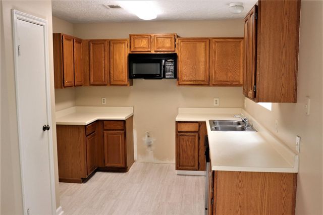 7718 High Village Drive 220, Houston, TX 77095