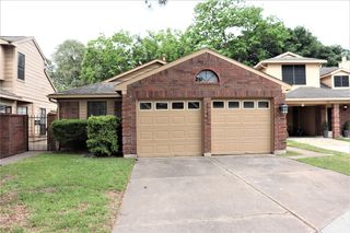 7718 High Village Drive 220, Houston, TX 77095