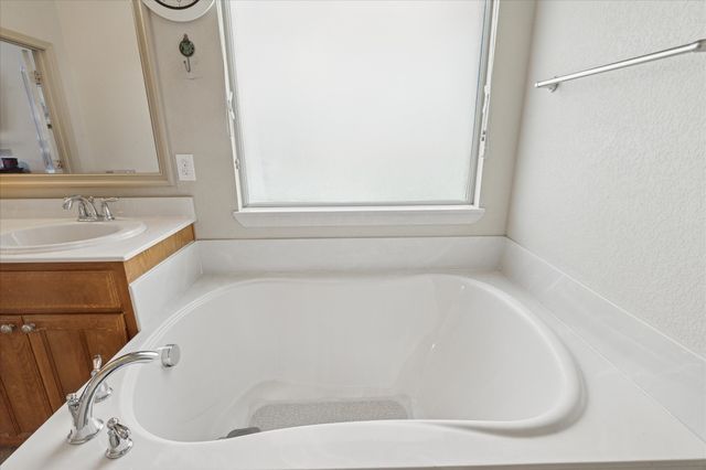 10205 Point Lobos Trail, Fort Worth, TX 76177