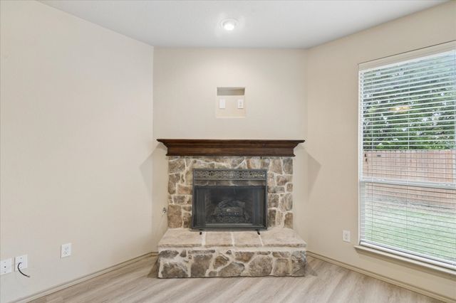 10205 Point Lobos Trail, Fort Worth, TX 76177