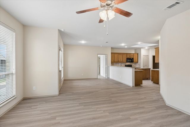 10205 Point Lobos Trail, Fort Worth, TX 76177