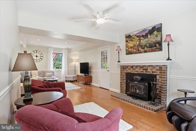 6939 WICK LN, Rockville, MD 20855