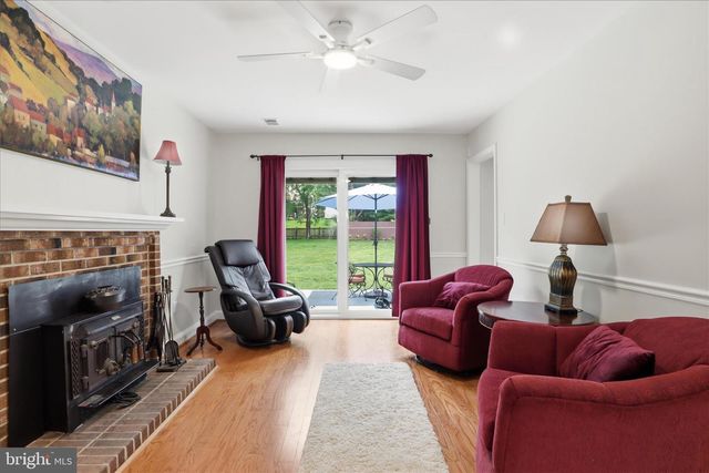 6939 WICK LN, Rockville, MD 20855