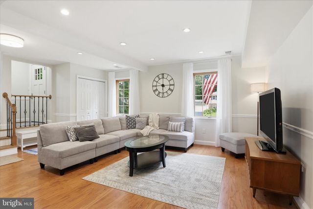 6939 WICK LN, Rockville, MD 20855