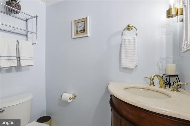 6939 WICK LN, Rockville, MD 20855