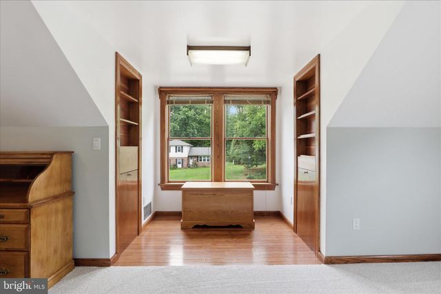 6939 WICK LN, Rockville, MD 20855