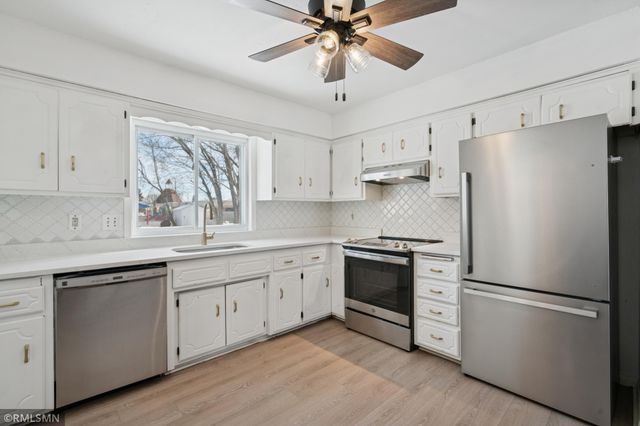 9772 Trenton Lane N, Maple Grove, MN 55369