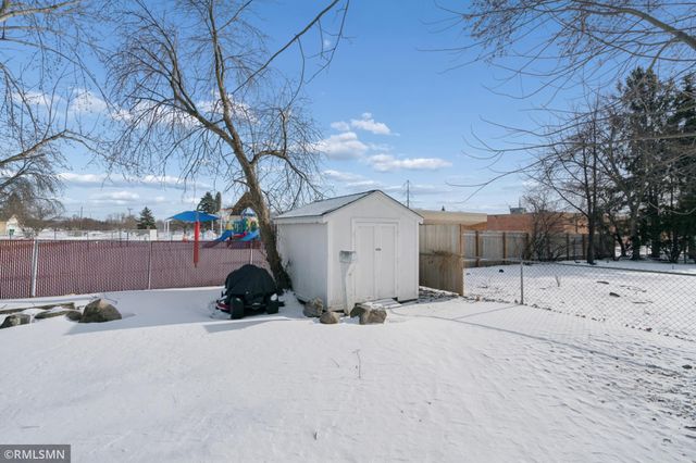 9772 Trenton Lane N, Maple Grove, MN 55369