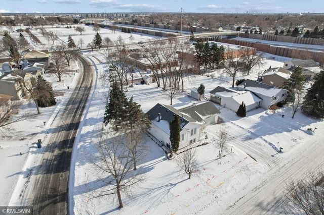 9772 Trenton Lane N, Maple Grove, MN 55369