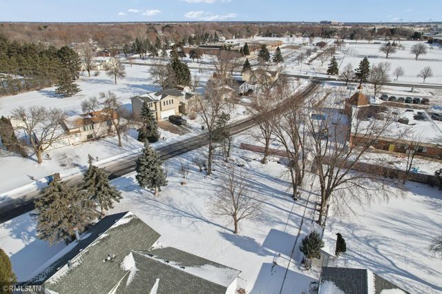 9772 Trenton Lane N, Maple Grove, MN 55369