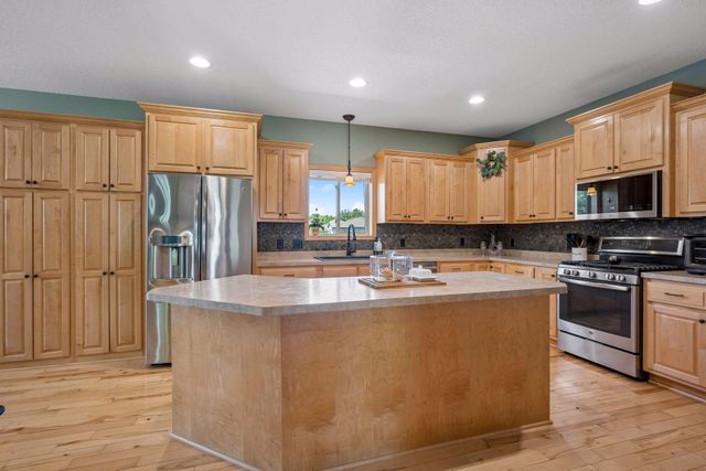12789 Breckenridge Lane, Rogers, MN 55374