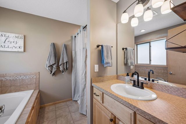12789 Breckenridge Lane, Rogers, MN 55374