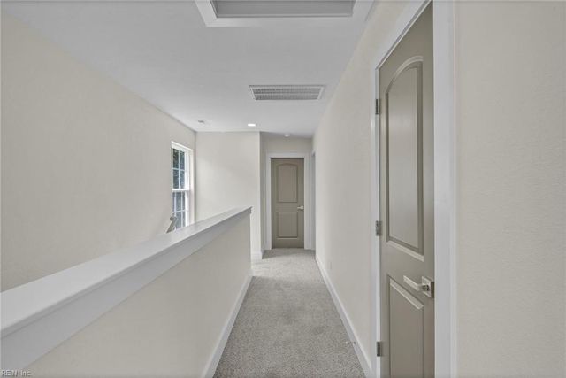 215 N 5th ST, Suffolk, VA 23434