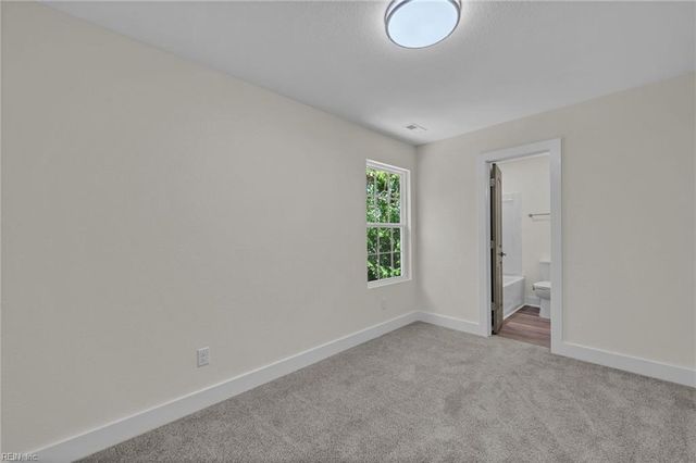 215 N 5th ST, Suffolk, VA 23434