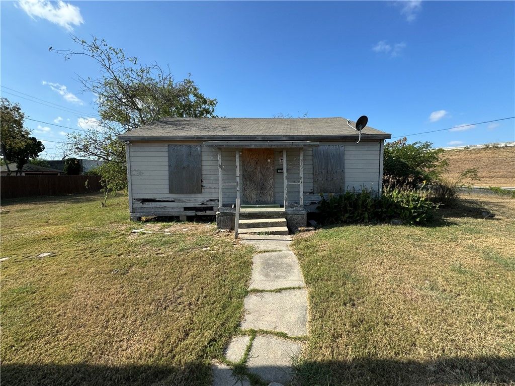 1359 18th Street St, Corpus Christi, TX 78404