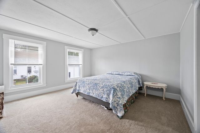 14 Church Street, Kingston, NH 03848