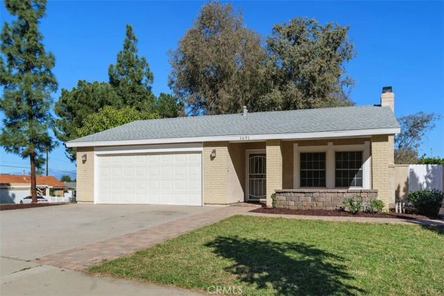 1691 W Ontario Avenue, Corona, CA 92882