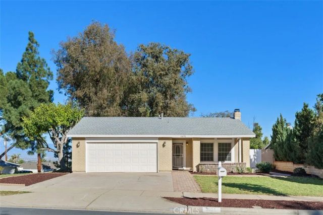 1691 W Ontario Avenue, Corona, CA 92882