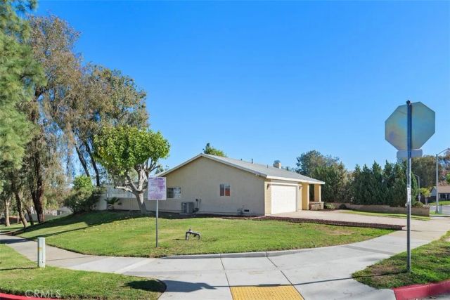 1691 W Ontario Avenue, Corona, CA 92882