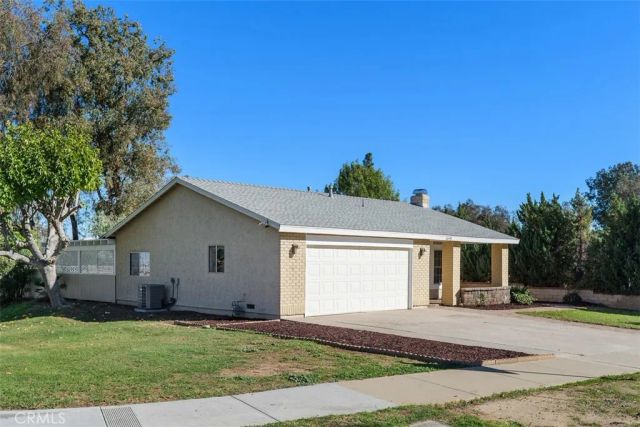 1691 W Ontario Avenue, Corona, CA 92882