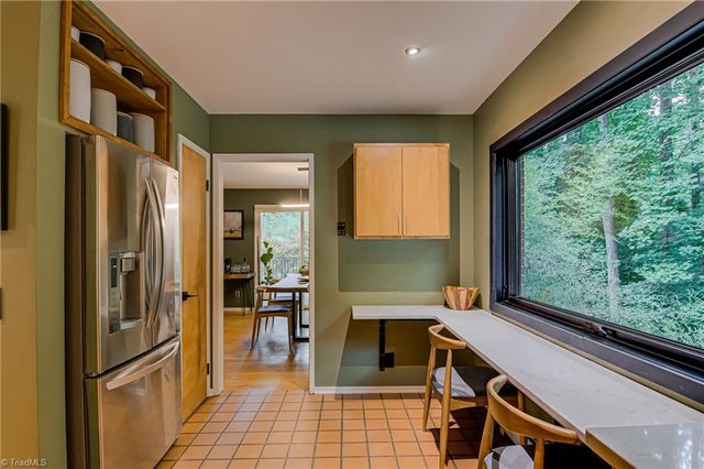 3256 Robinhood Road, Winston-salem, NC 27106