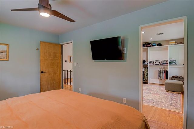 3256 Robinhood Road, Winston-salem, NC 27106