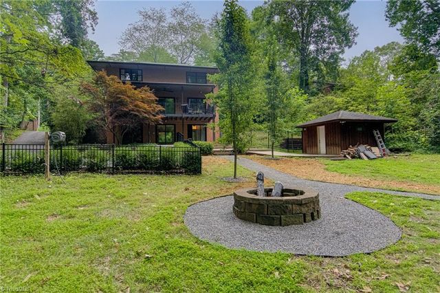 3256 Robinhood Road, Winston-salem, NC 27106