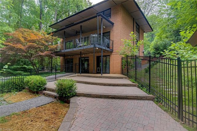 3256 Robinhood Road, Winston-salem, NC 27106