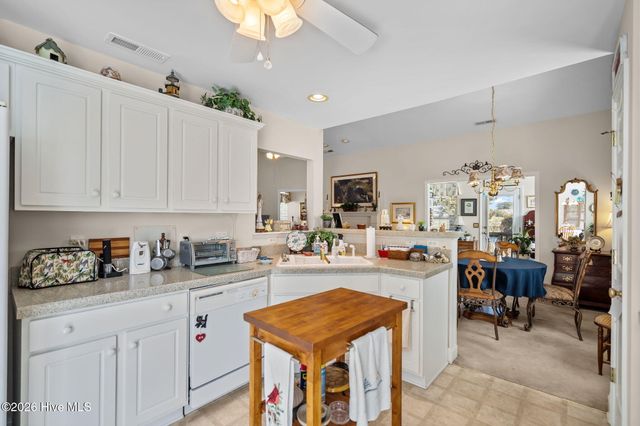 5243 Minnesota Drive SE, Southport, NC 28461