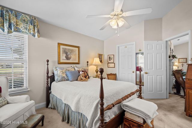 5243 Minnesota Drive SE, Southport, NC 28461