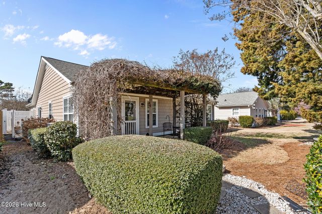 5243 Minnesota Drive SE, Southport, NC 28461