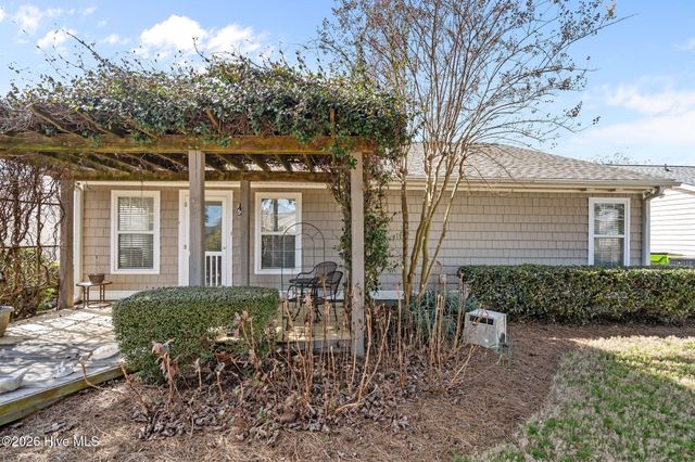 5243 Minnesota Drive SE, Southport, NC 28461