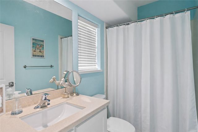 134 Mustang Island Estates Dr, Port Aransas, TX 78373