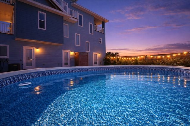 134 Mustang Island Estates Dr, Port Aransas, TX 78373