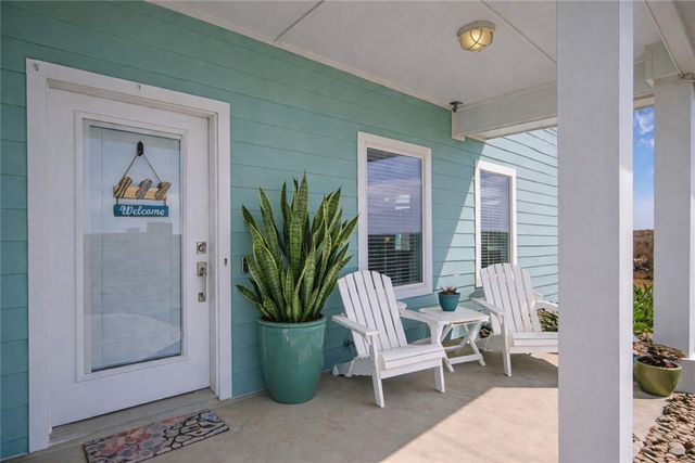 134 Mustang Island Estates Dr, Port Aransas, TX 78373