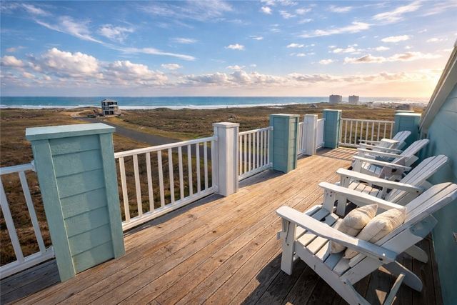134 Mustang Island Estates Dr, Port Aransas, TX 78373
