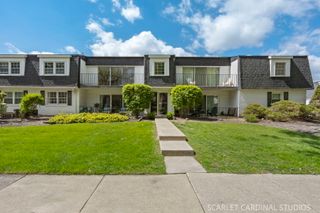 1105 Royal St George Drive 206, Naperville, IL 60563