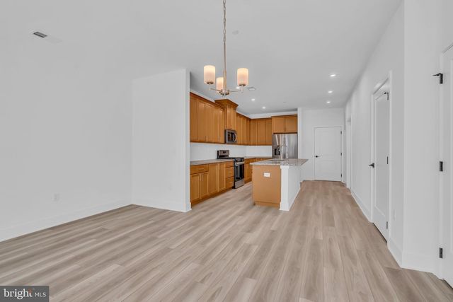 8102 DONATELLO DR, Princeton, NJ 08540