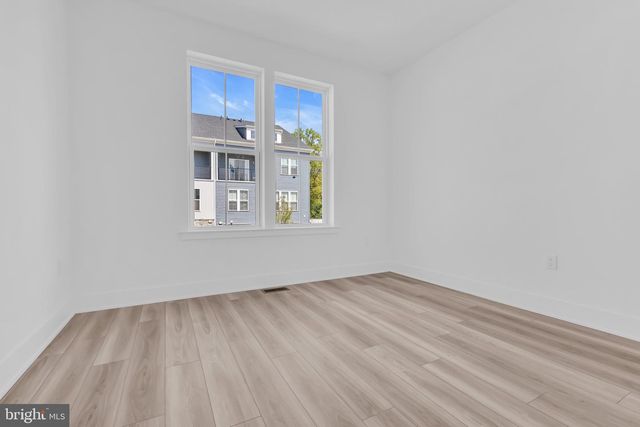 8102 DONATELLO DR, Princeton, NJ 08540