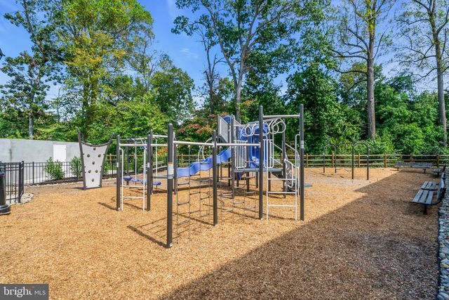 8102 DONATELLO DR, Princeton, NJ 08540