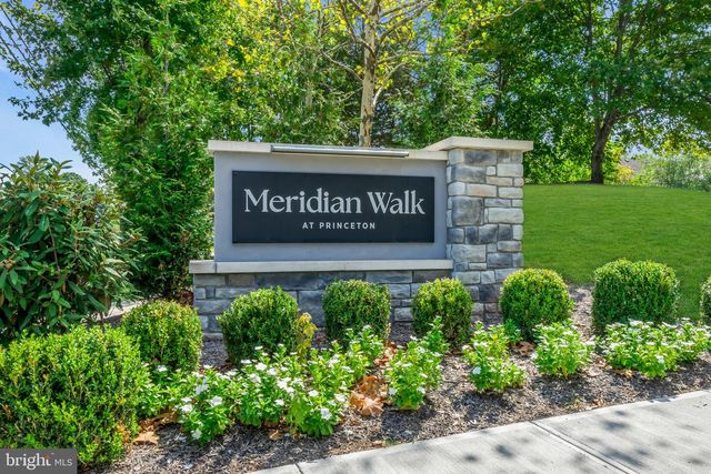 8102 DONATELLO DR, Princeton, NJ 08540