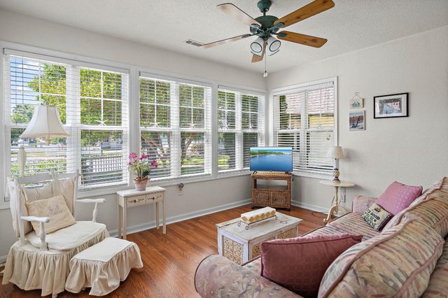 5 MARY JOE CT, Ocean View, DE 19970