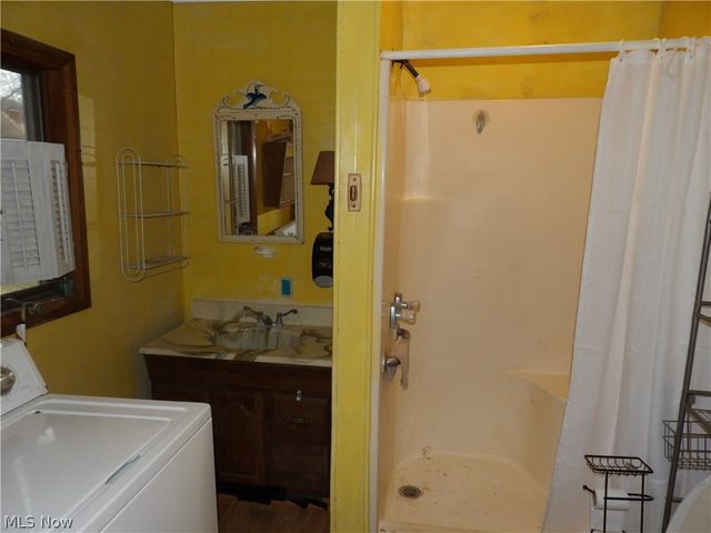 624 Grant Avenue, Martins Ferry, OH 43935