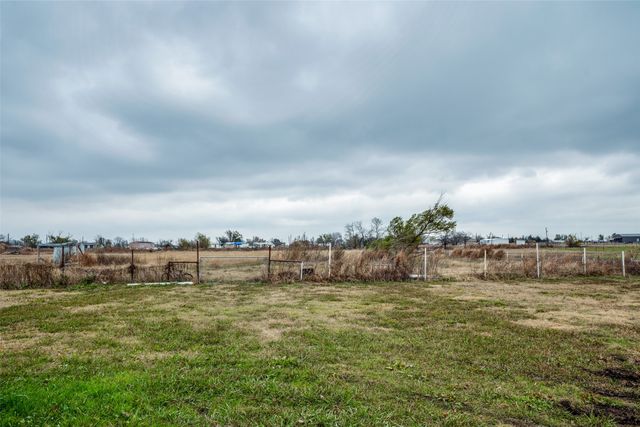 458 County Road 2131, Valley View, TX 76272