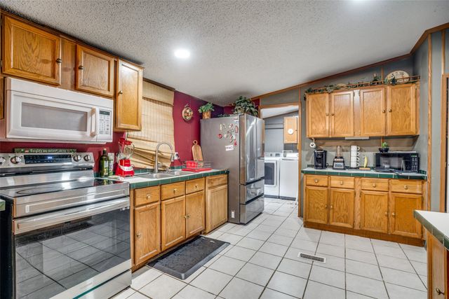 458 County Road 2131, Valley View, TX 76272