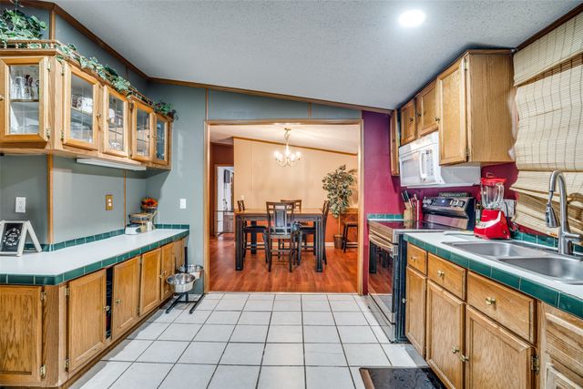 458 County Road 2131, Valley View, TX 76272