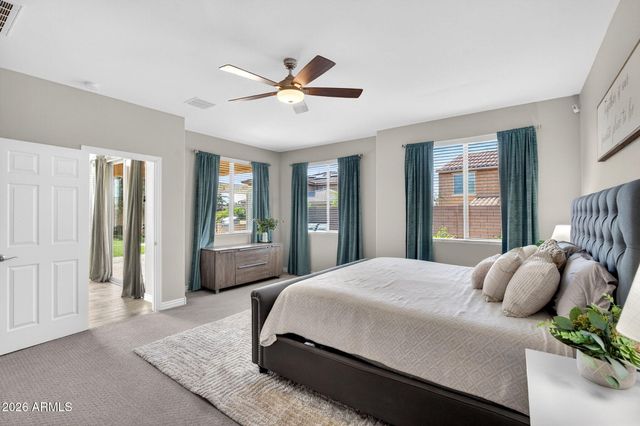 2662 E CHERRY HILL Drive, Gilbert, AZ 85298