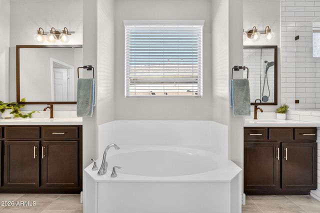 2662 E CHERRY HILL Drive, Gilbert, AZ 85298
