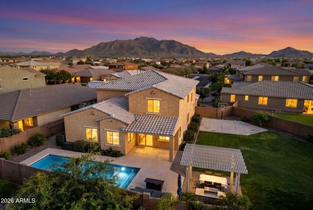 2662 E CHERRY HILL Drive, Gilbert, AZ 85298