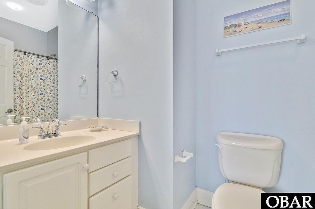 Image 13 of property listing at 653B Sand and Sea Ct Unit B, Corolla, NC 27927